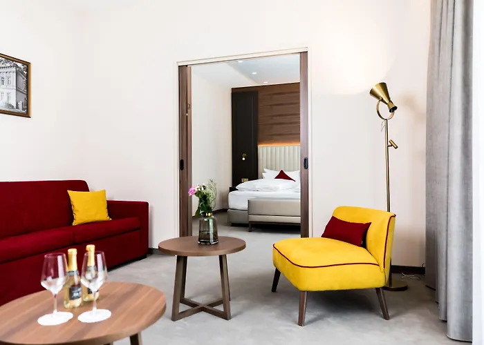 Am Schloss - Schlossresidenz Отель Аурих